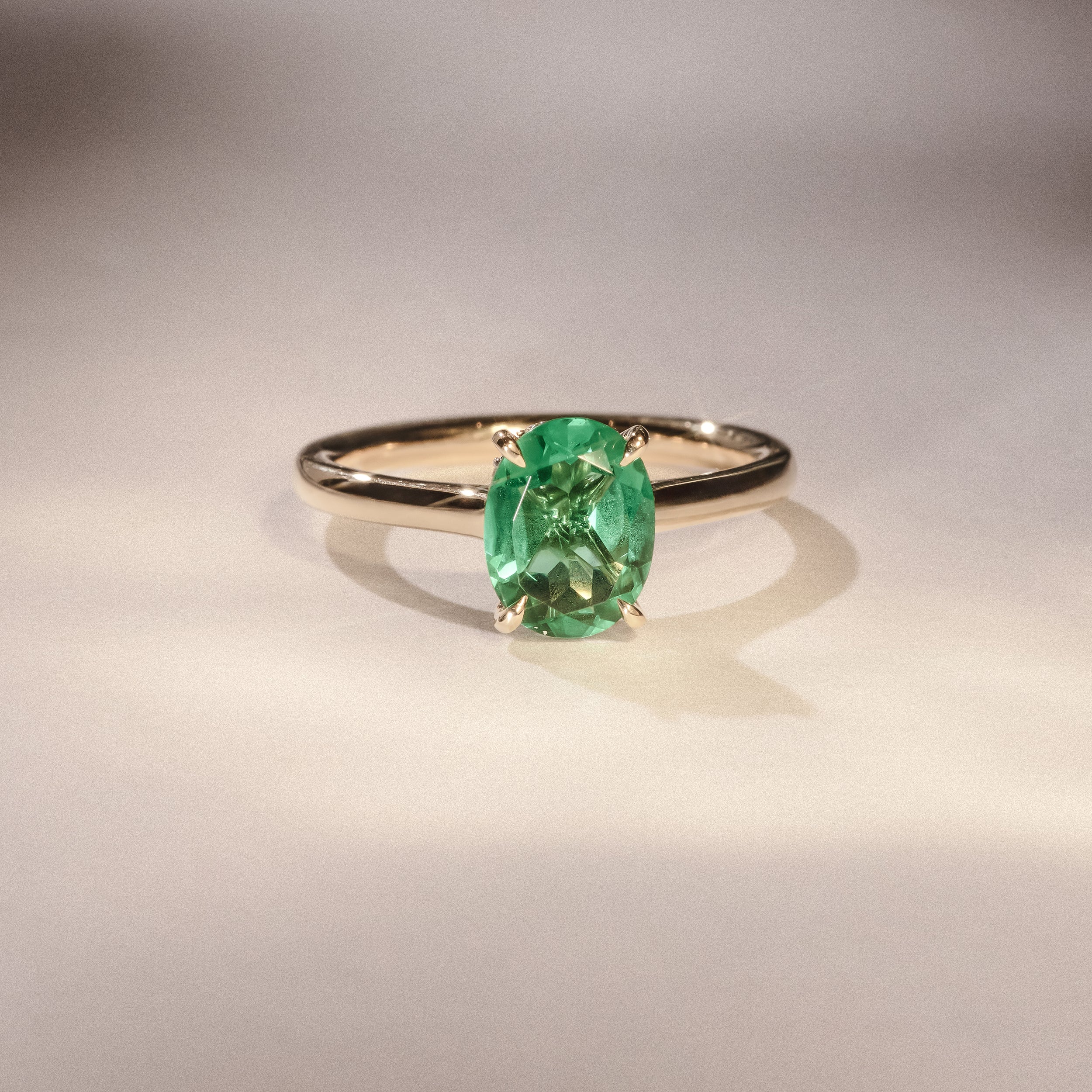 Amora 2.00ct Oval Cut Lab Emerald Hidden Halo Engagement Ring in 18K Yellow Gold - Image 4