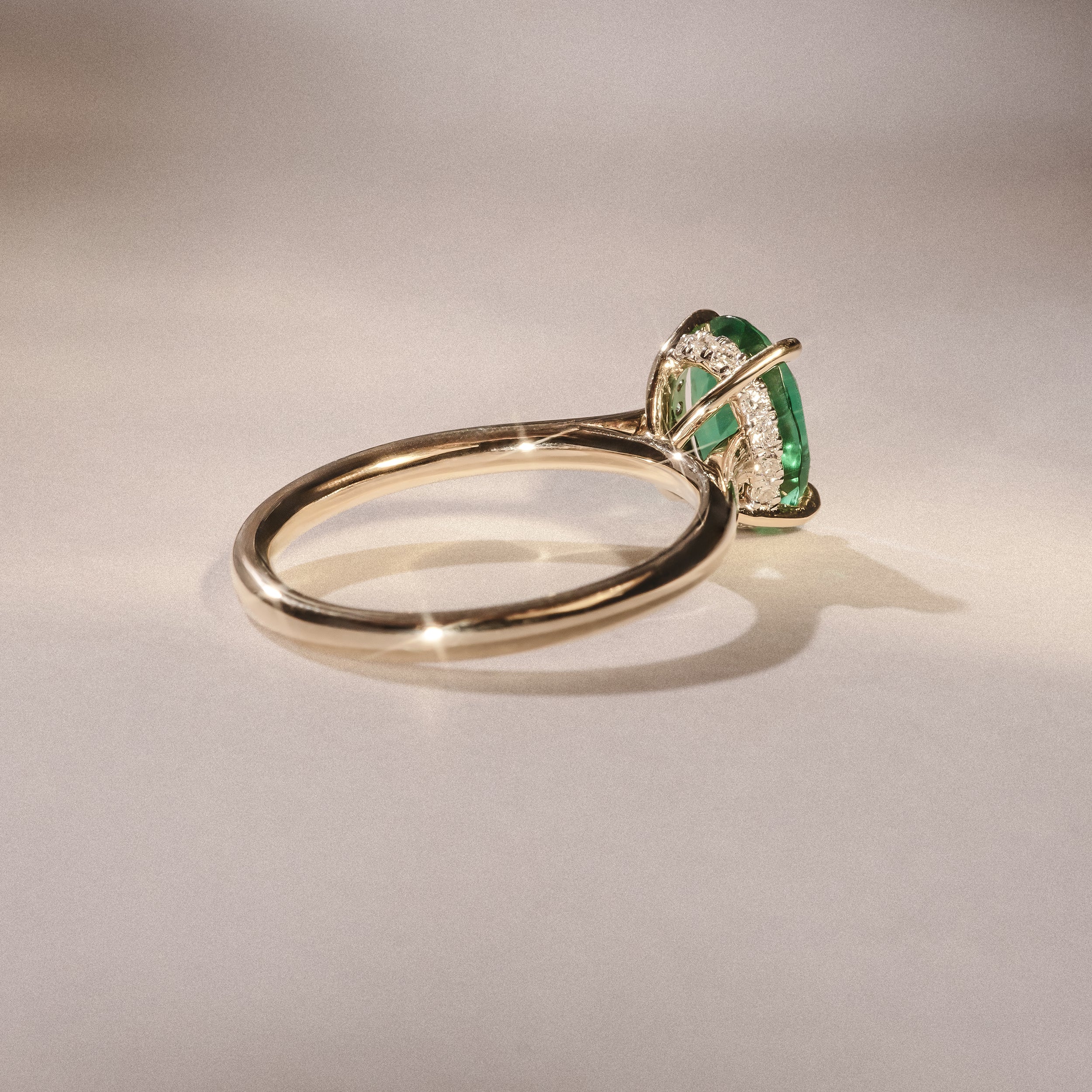 Amora 2.00ct Oval Cut Lab Emerald Hidden Halo Engagement Ring in 18K Yellow Gold - Image 6