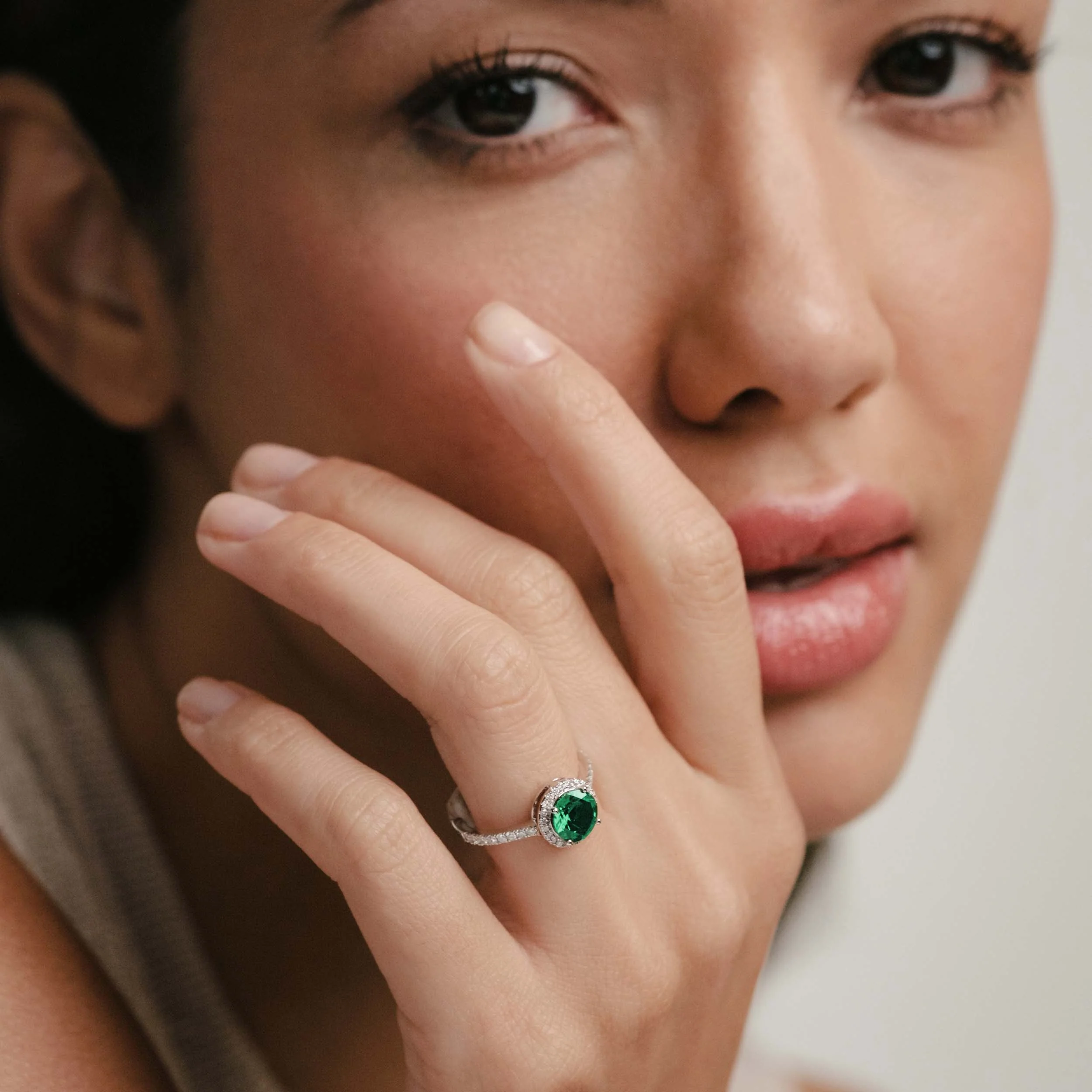 Astra 2.50ct Lab Emerald and Diamond Halo Shoulder Set Round Cut in Silver - Image 4