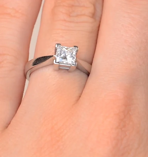 Certified Lauren Platinum Diamond Engagement Ring 0.75CT-G-H/SI - Image 4