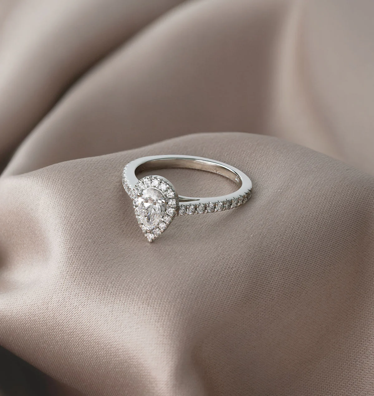Diana Diamond Pear Halo Engagement Ring Platinum 1ct G/VS1 - Image 5