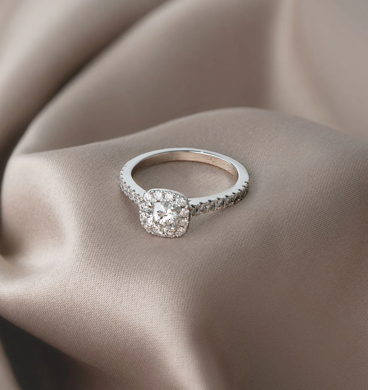 Elizabeth Diamond Halo Engagement Ring 18K White Gold 1.00ct G/VS2 - Image 5