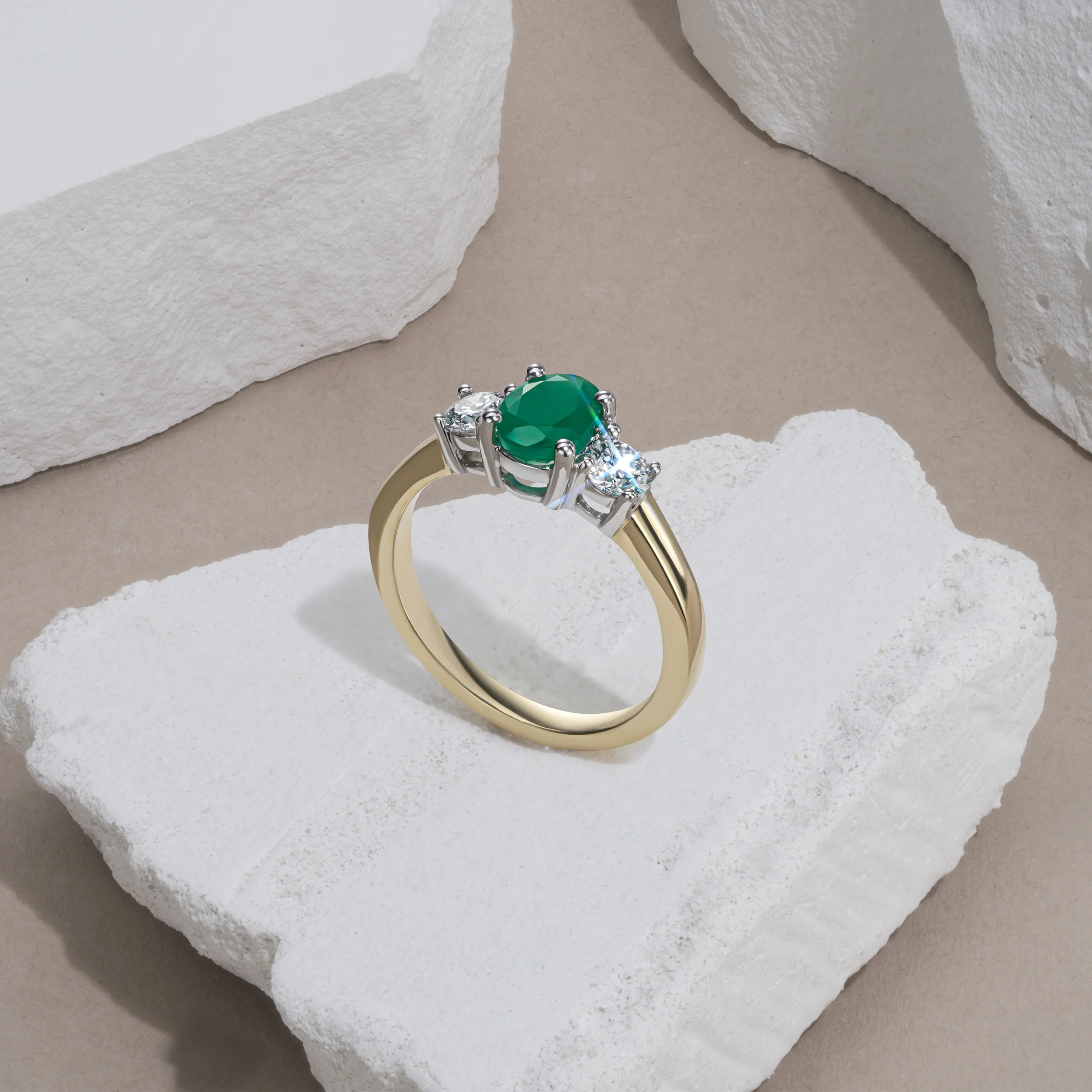 Emerald 0.70ct And Lab Diamonds G/Vs 0.50ct 18K Gold Ring FET23-G - Image 5