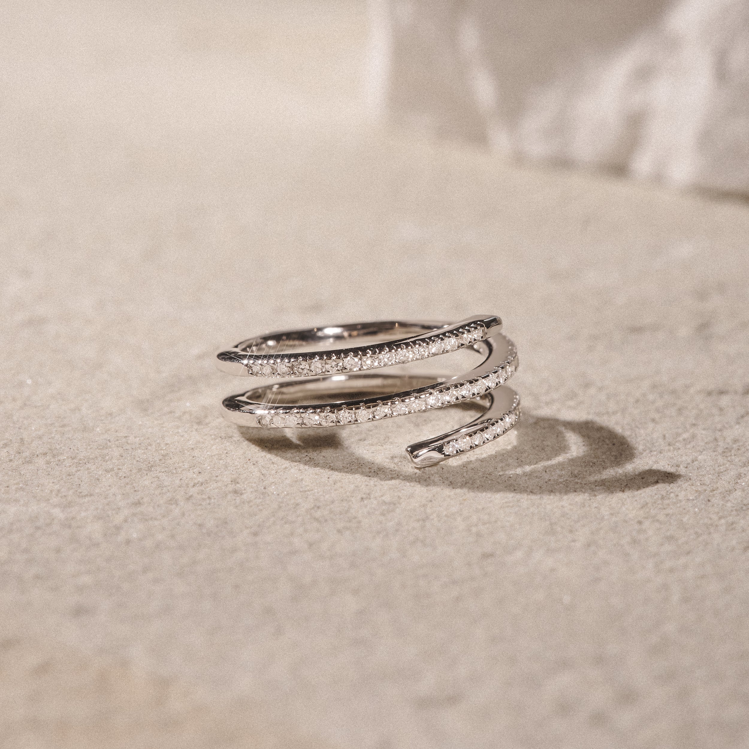 Lab Diamond Spiral Ring 0.25ct in 925 Silver - Image 8