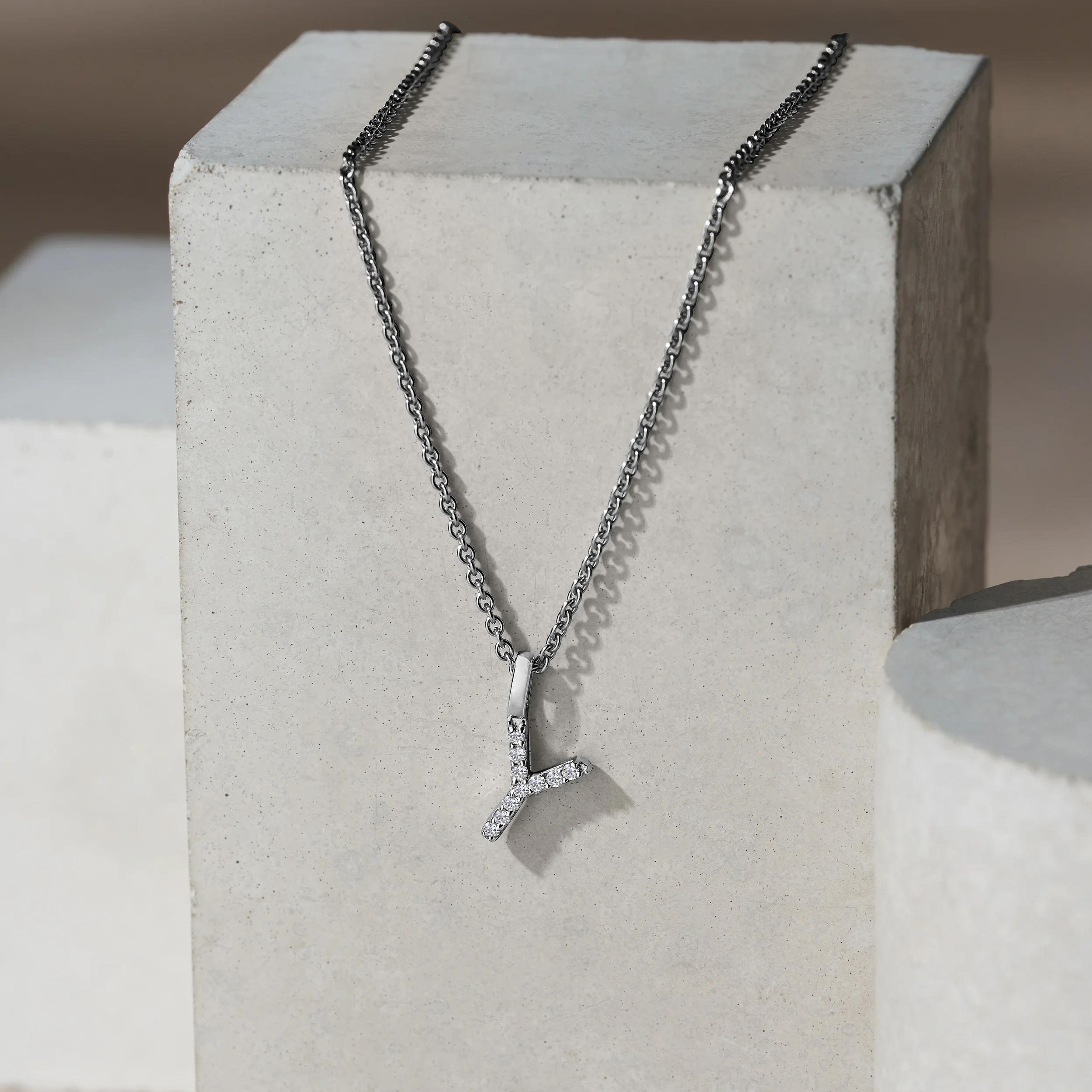 Love Letter Initial Y Lab Diamond Necklace set in 9K White Gold - Image 5