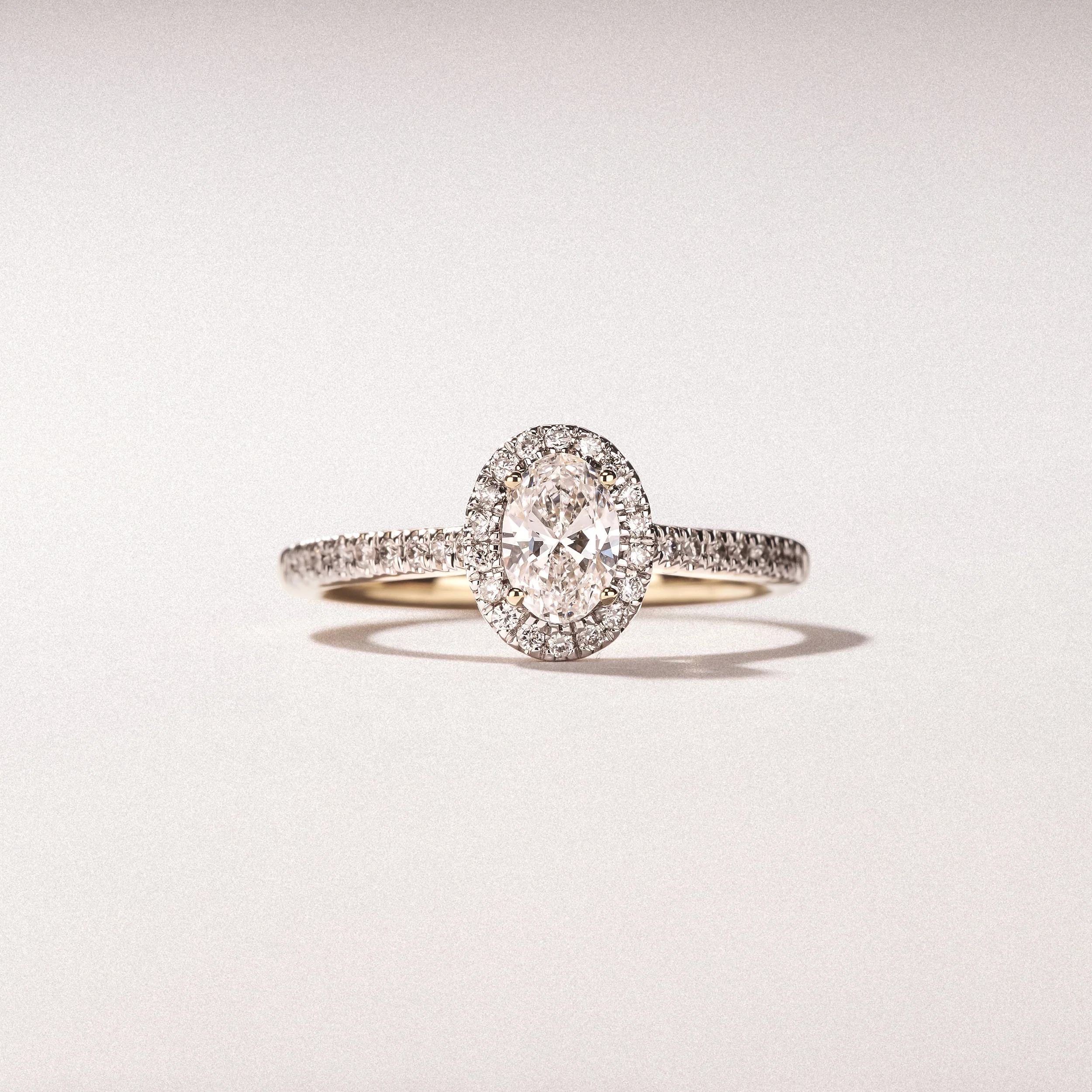 Lumia Oval Cut Lab Diamond Halo Ring 0.70ct F/VS in 9K Gold - Image 6