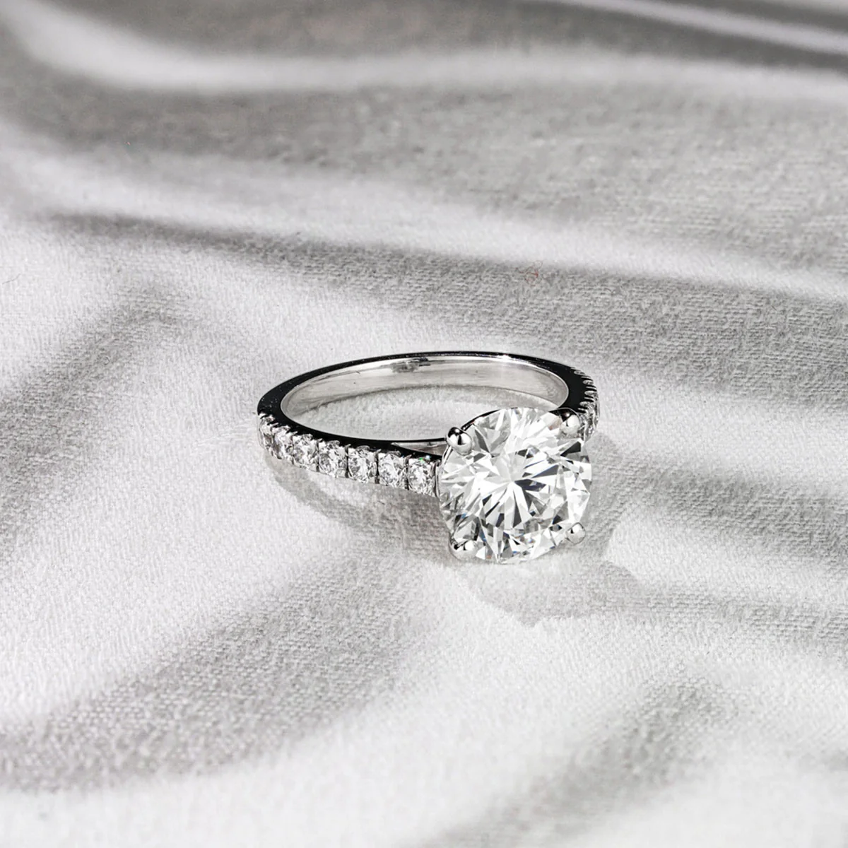 Natalia 3.45ct Lab Diamond Round Cut Engagement Ring in Platinum G/VS1 - Image 6