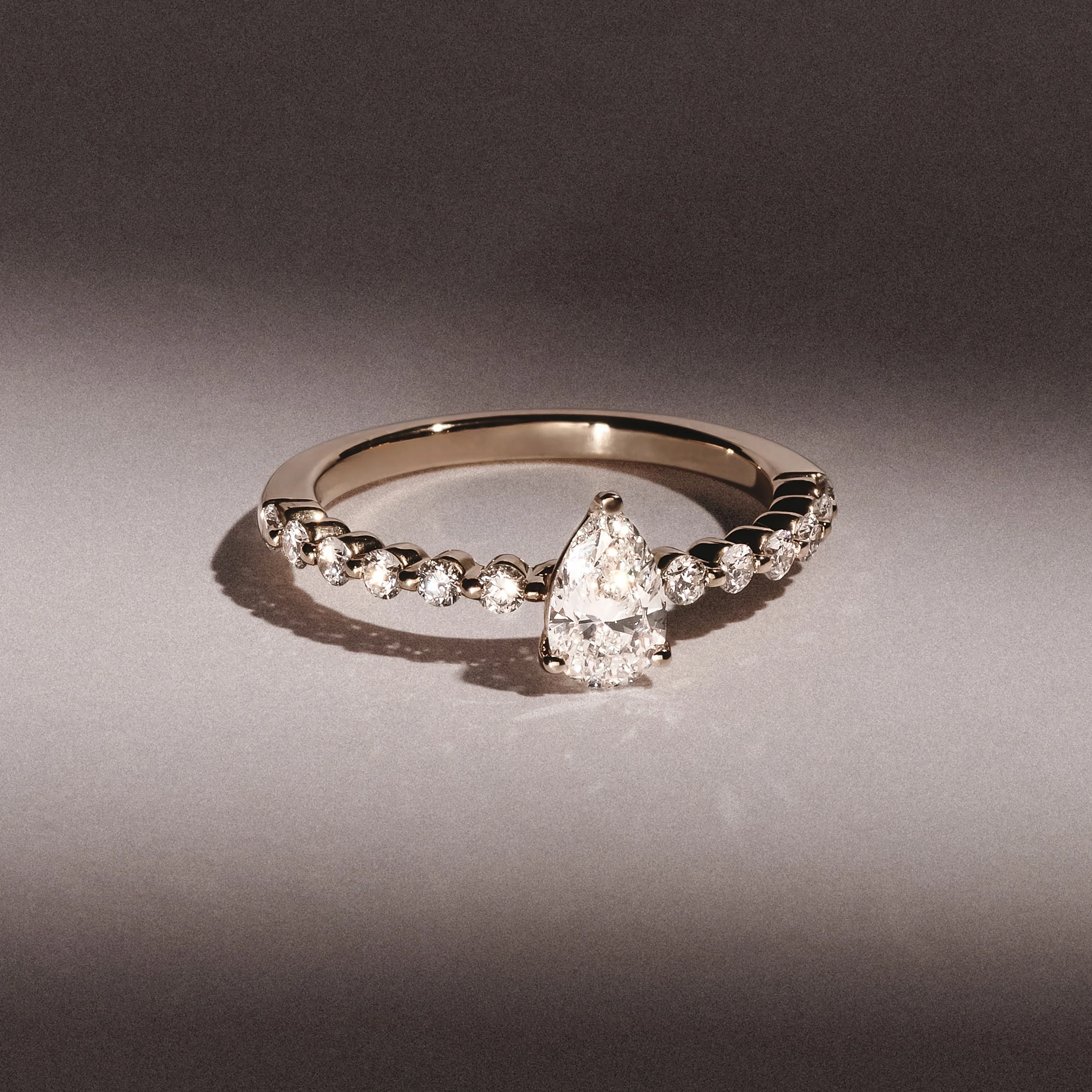 Solstice Pear Cut 0.80ct Lab Diamond Pear Shape Engagement Ring F/VS in 9k Gold - Image 7