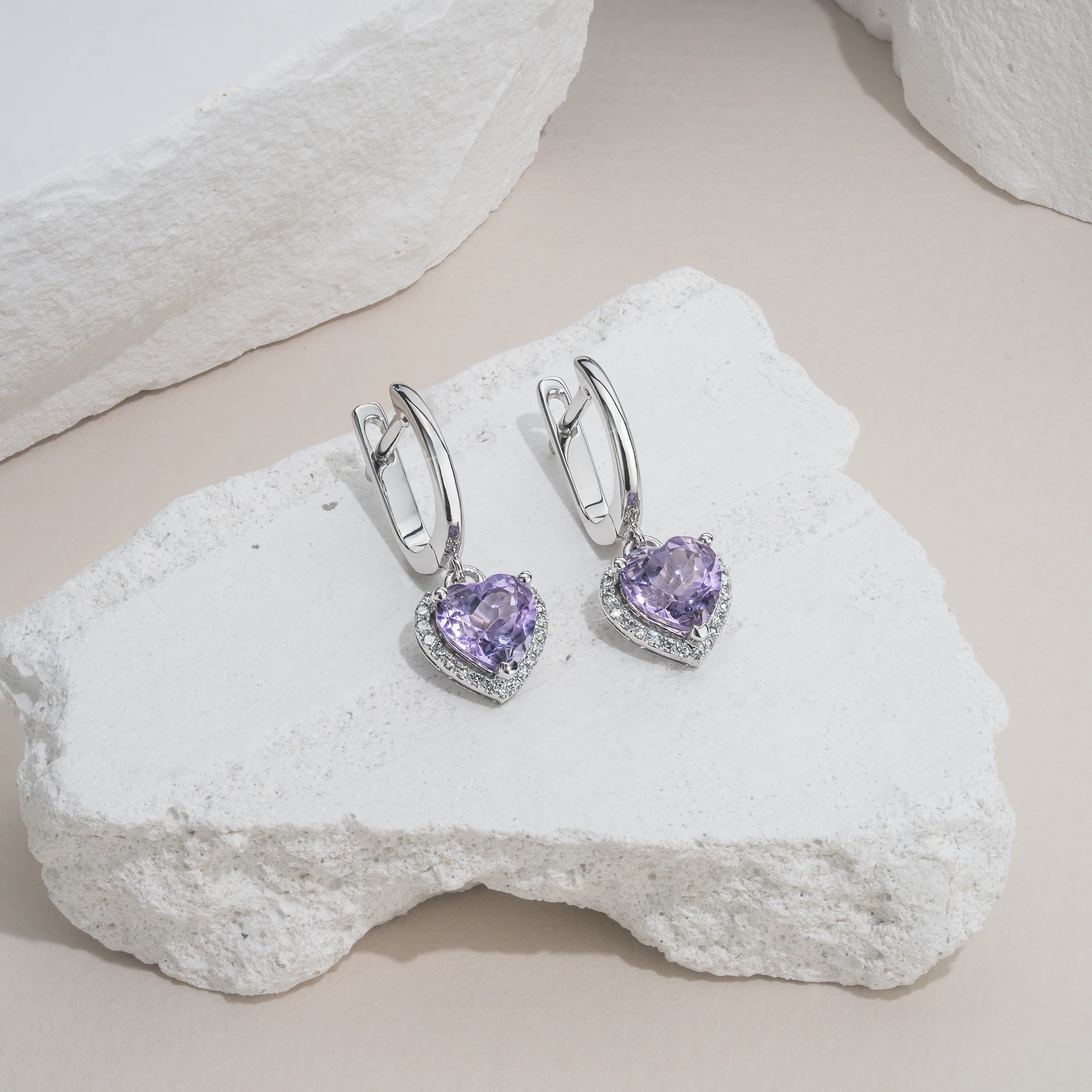 Stellato Amethyst and Diamond Pave Heart Earrings in 9K White Gold - Image 4