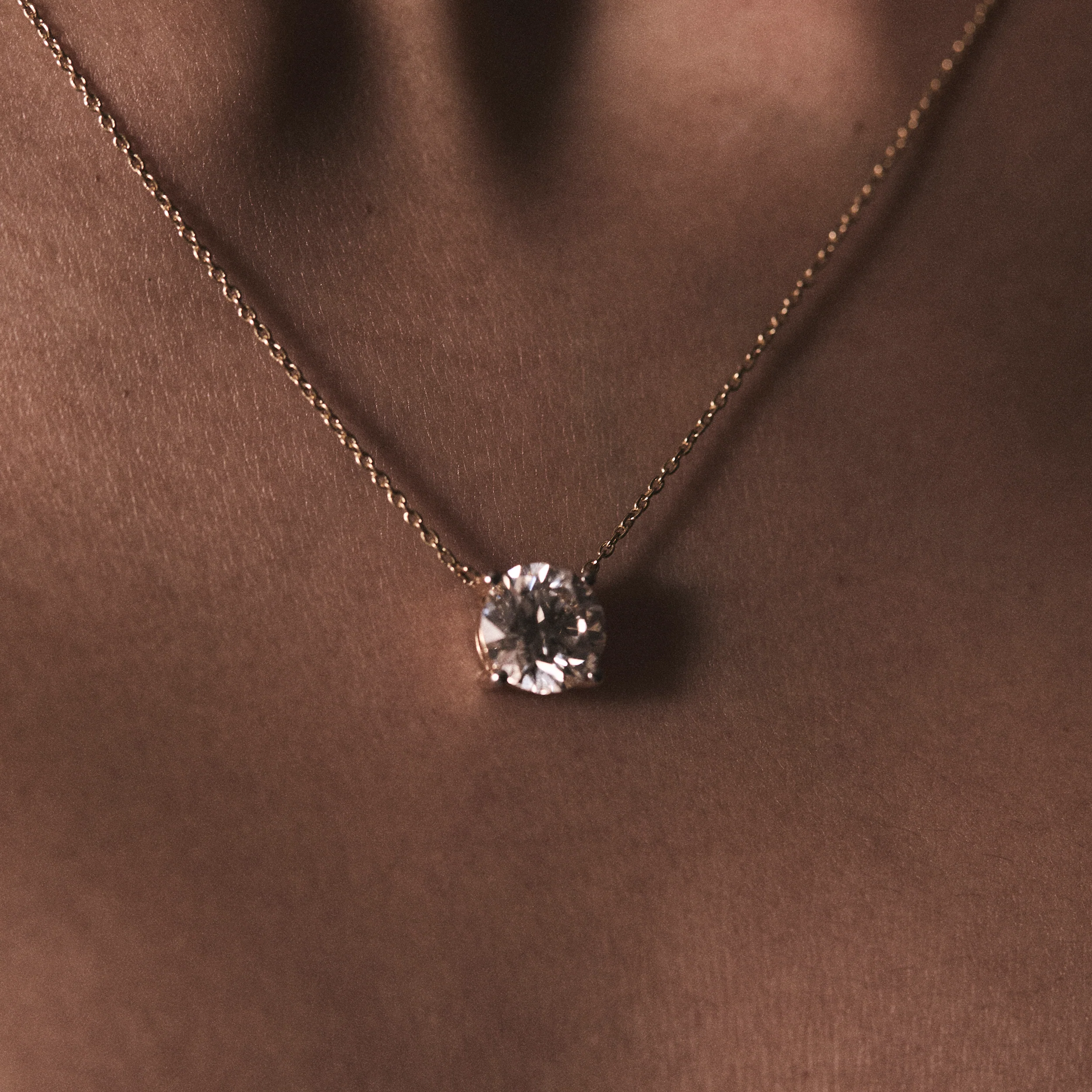 Wanderlust Floating Lab Diamond Solitaire Necklace 2.00ct H/SI in 9K Yellow Gold - Image 6